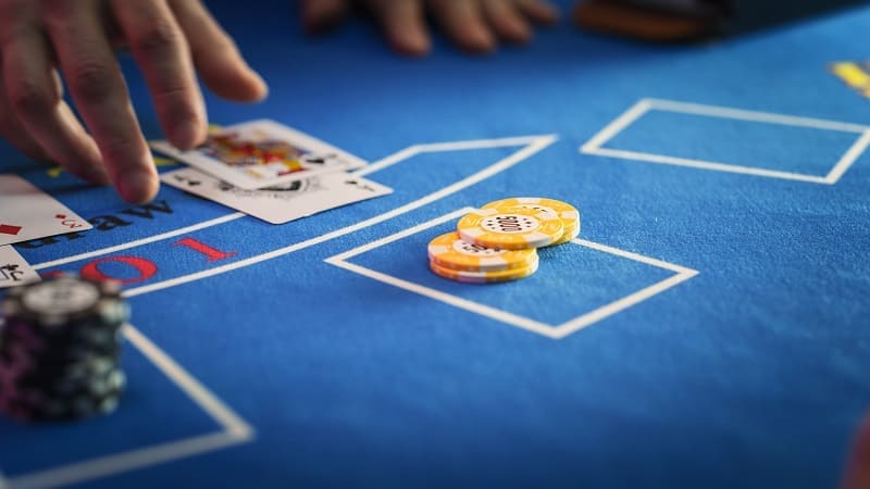 Chuyên gia chia sẻ：Làm thế nào để kiếm sống từ baccarat?